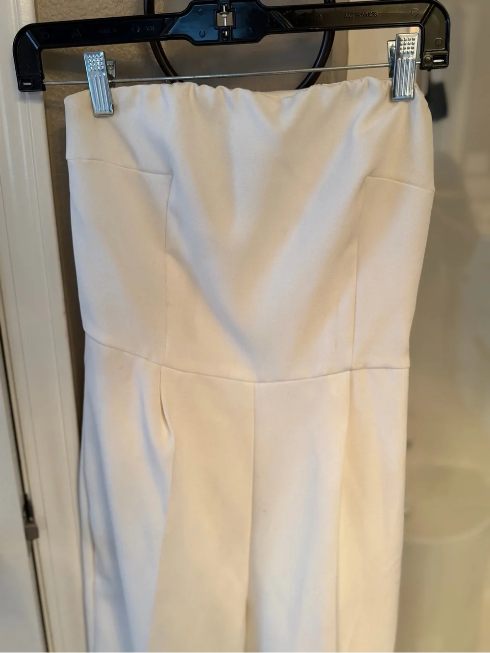 Express Ivory Strapless Jumpsuit Size 4 Bridal Shower Wedding Rehearsal Dinner